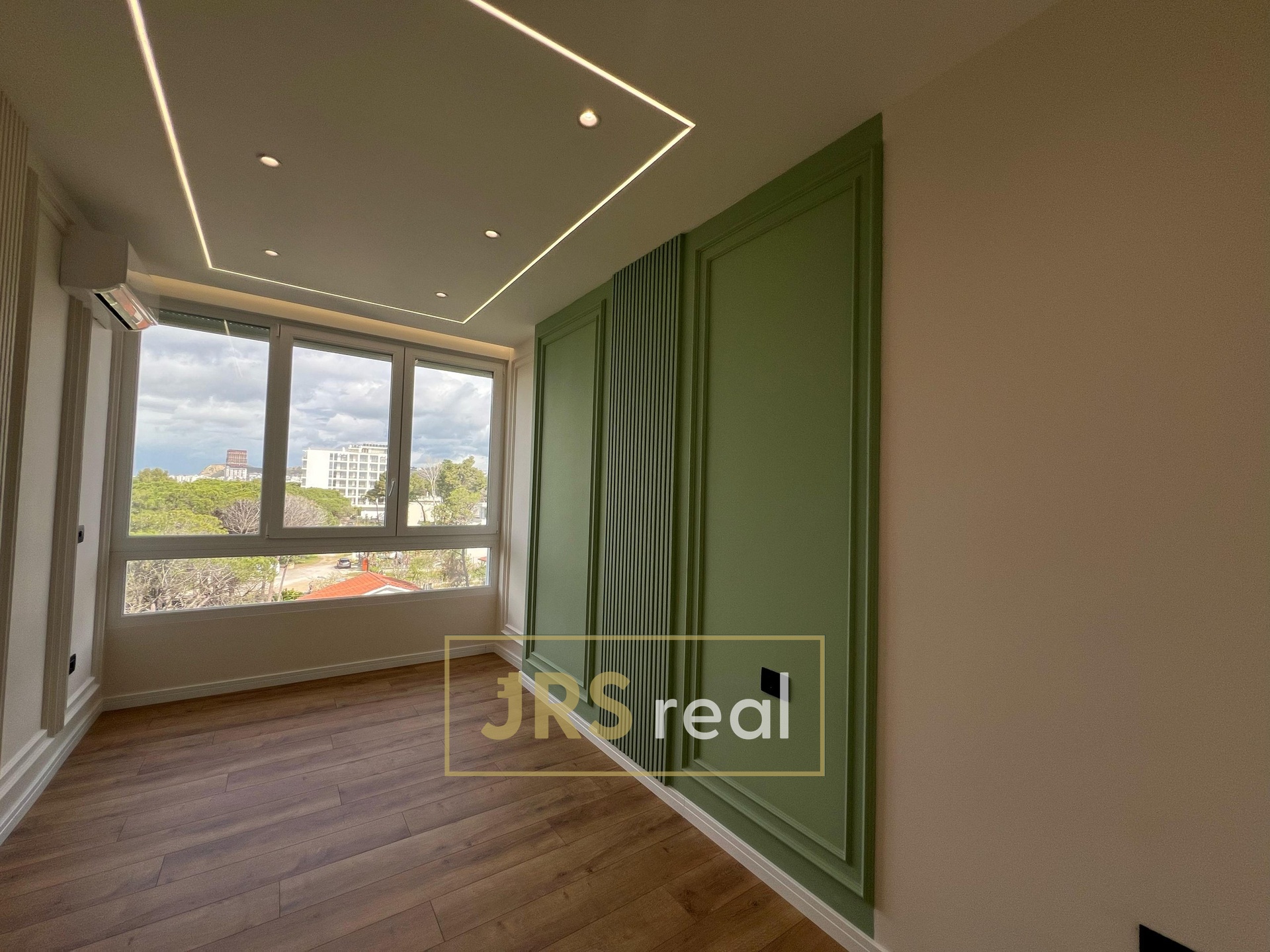 WhatsApp Image 2026-01-26 at 12.12.22