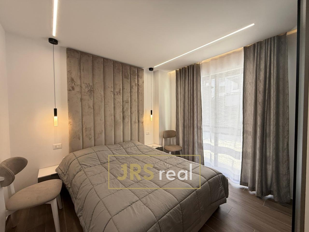 WhatsApp Image 2025-12-04 at 13.18.09 (1)