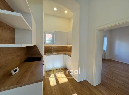 WhatsApp Image 2026-04-01 at 11.00.06 (8) | Pronájem bytu, 3+kk, 64 m²