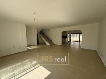 v8 | Prodej - dům/vila, 205 m²