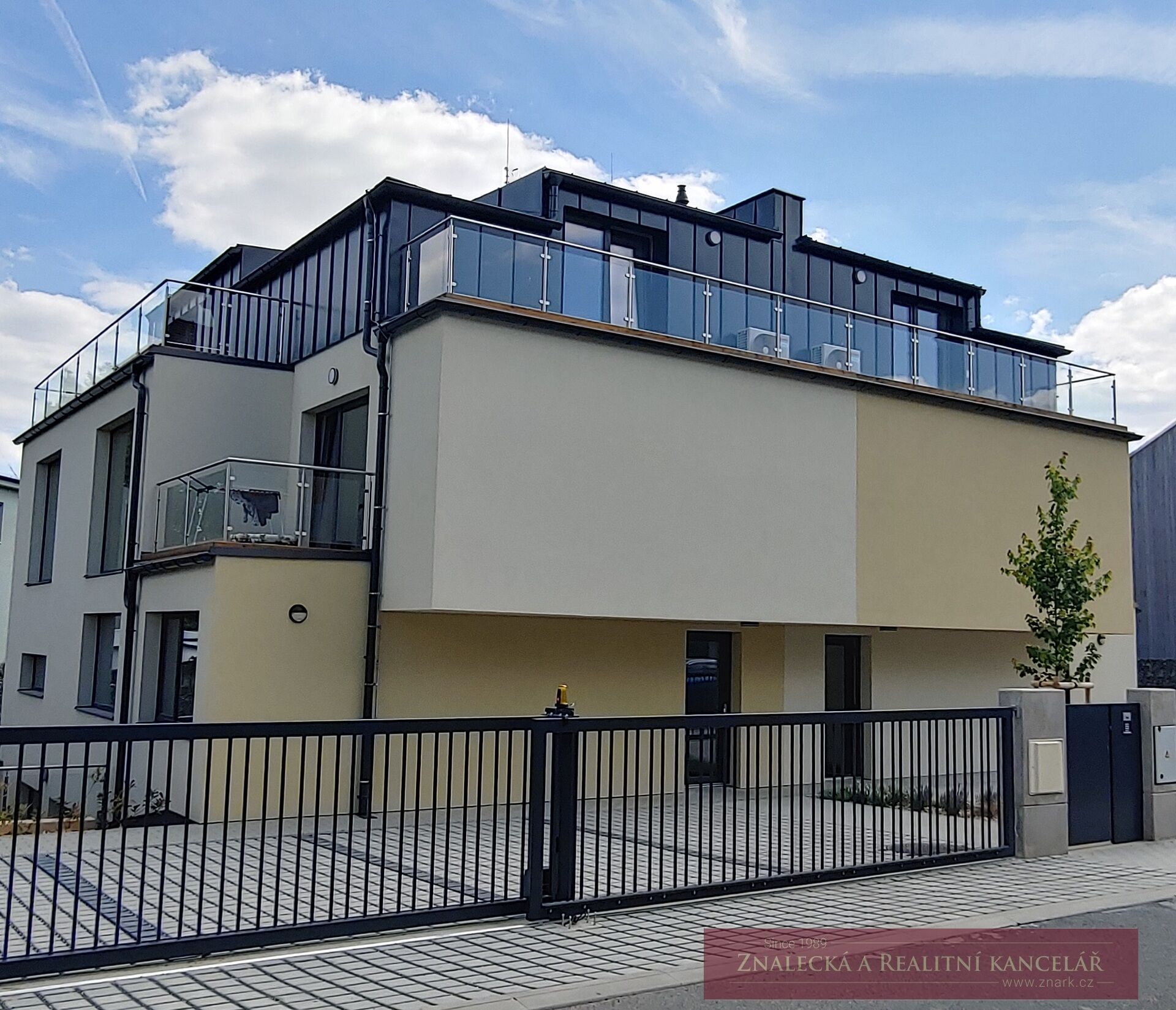 Nebytový prostor 62,5 m2 + terasa 28 m2
