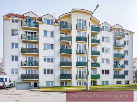 Pronájem bytu, 4+1, 107 m²