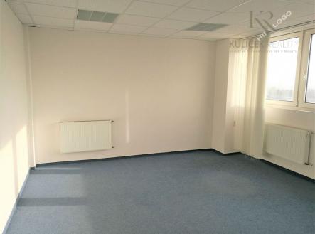 Pronájem - kanceláře, 28 m²