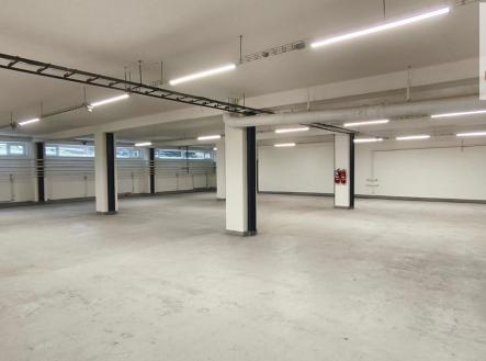 KULÍČEK Reality - Pronájem skladu - Sklad | Pronájem - skladovací prostor, 404 m²