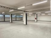 Pronájem - skladovací prostor, 404 m²