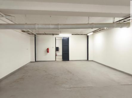 KULÍČEK Reality - Pronájem skladu - Vstup do skladu | Pronájem - skladovací prostor, 404 m²