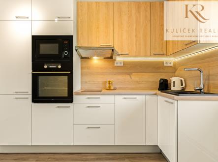 KULÍČEK Reality - Prodej bytu - Kuchyňská linka | Prodej bytu, 2+1, 58 m²