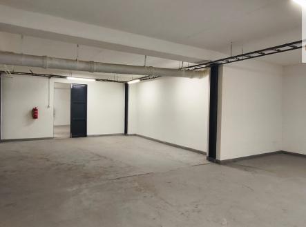 KULÍČEK Reality - Pronájem skladu - Vstup do skladu | Pronájem - skladovací prostor, 435 m²