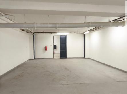 KULÍČEK Reality - Pronájem skladu - Vstup do skladu | Pronájem - skladovací prostor, 435 m²