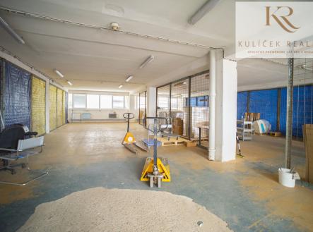 KULÍČEK Reality - Pronájem skladu - Sklad | Pronájem - skladovací prostor, 456 m²