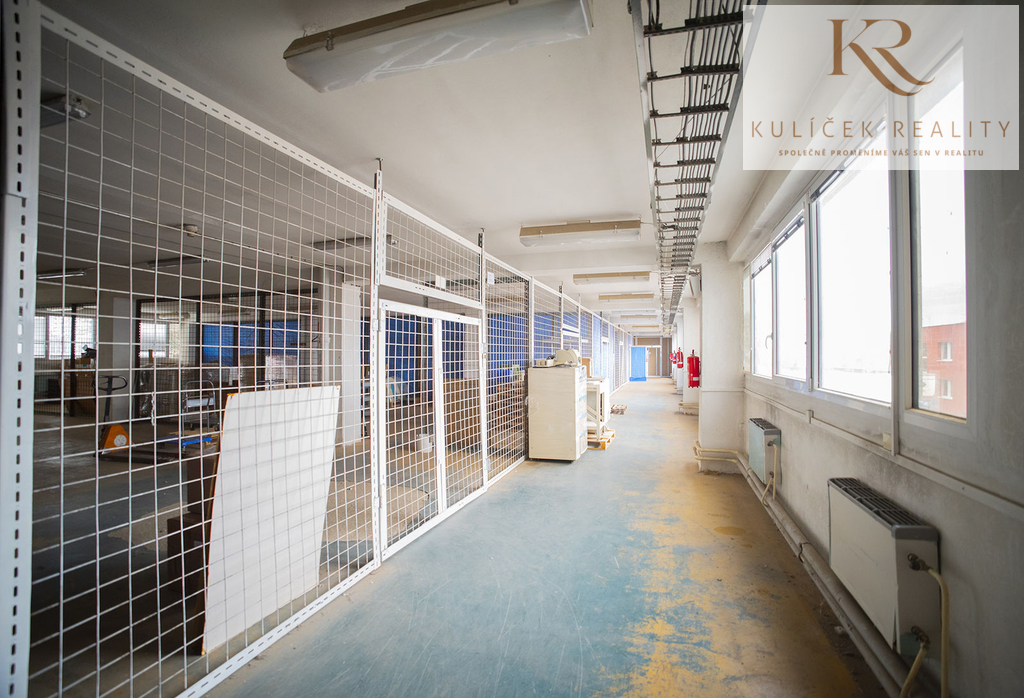 KULÍČEK Reality - Pronájem skladu - Přístup ke skladu