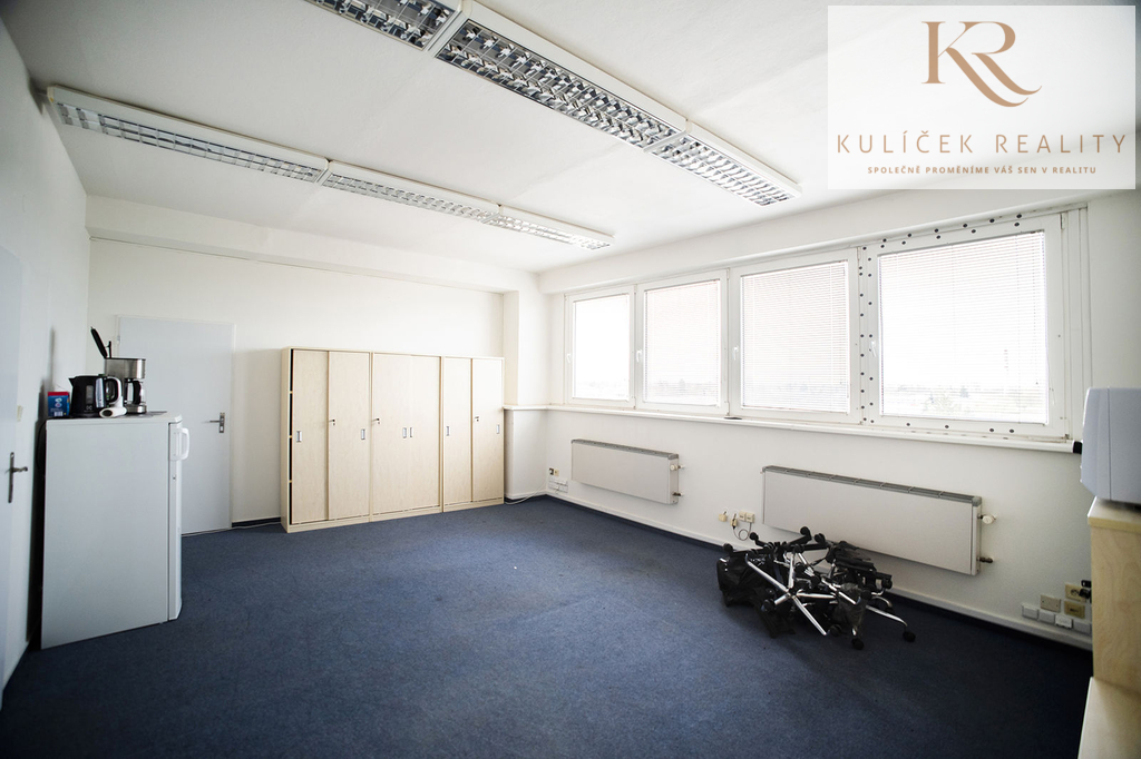 KULÍČEK Reality - Pronájem kanceláře - Kancelář