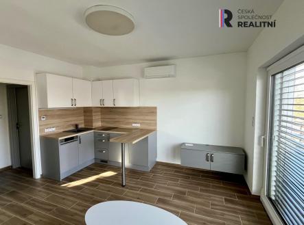 Pronájem bytu, 1+kk, 30 m²
