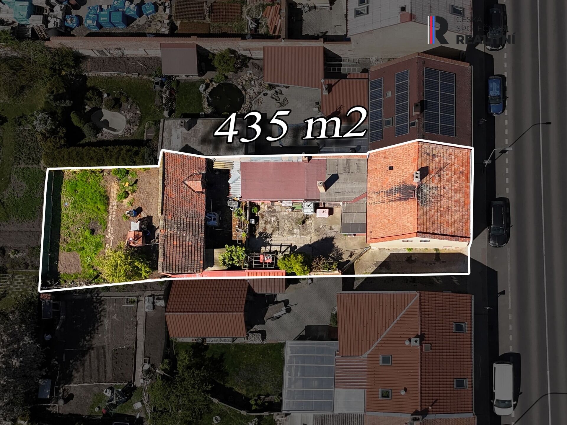 Prodej domu 3+1 k rekonstrukci. Centrum města, parkování, pozemek 435m2