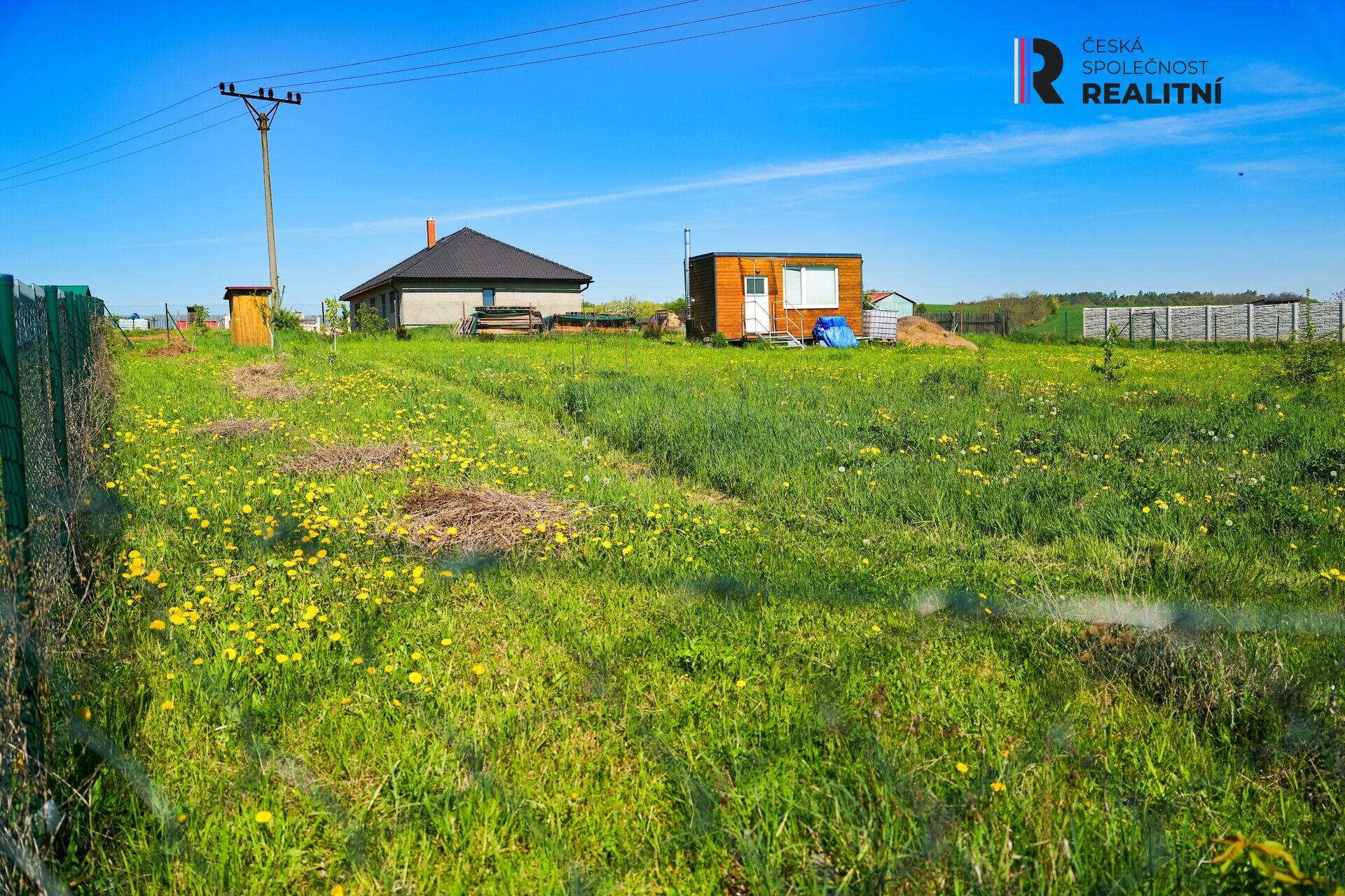 Prodej pozemku pro stavbu RD s výhledem na rozhlednu, 2314m2, Valovská, Kryry