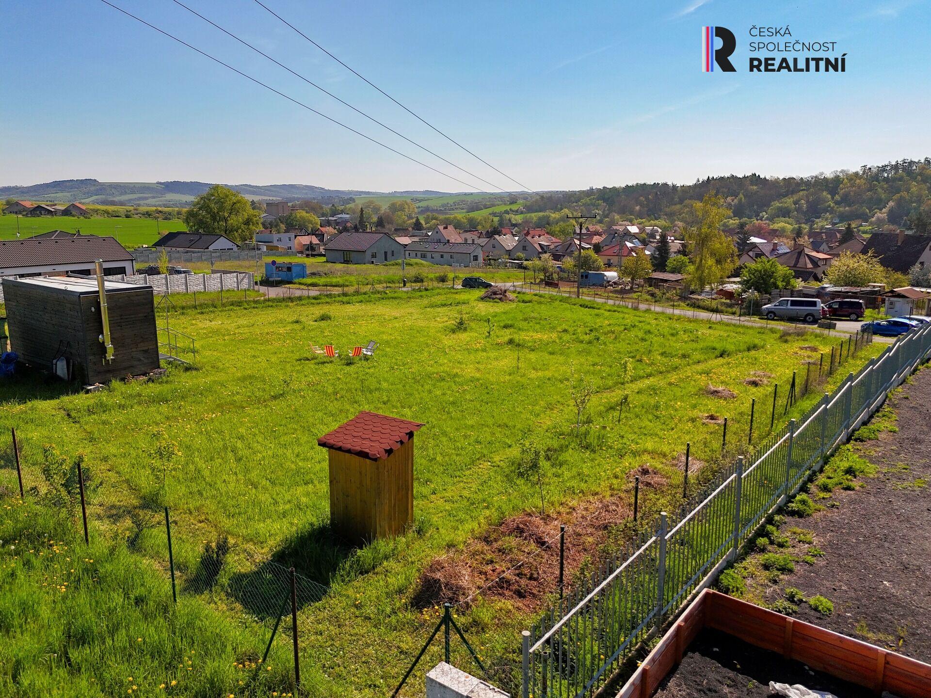 Prodej pozemku pro stavbu RD s výhledem na rozhlednu, 2314m2, Valovská, Kryry