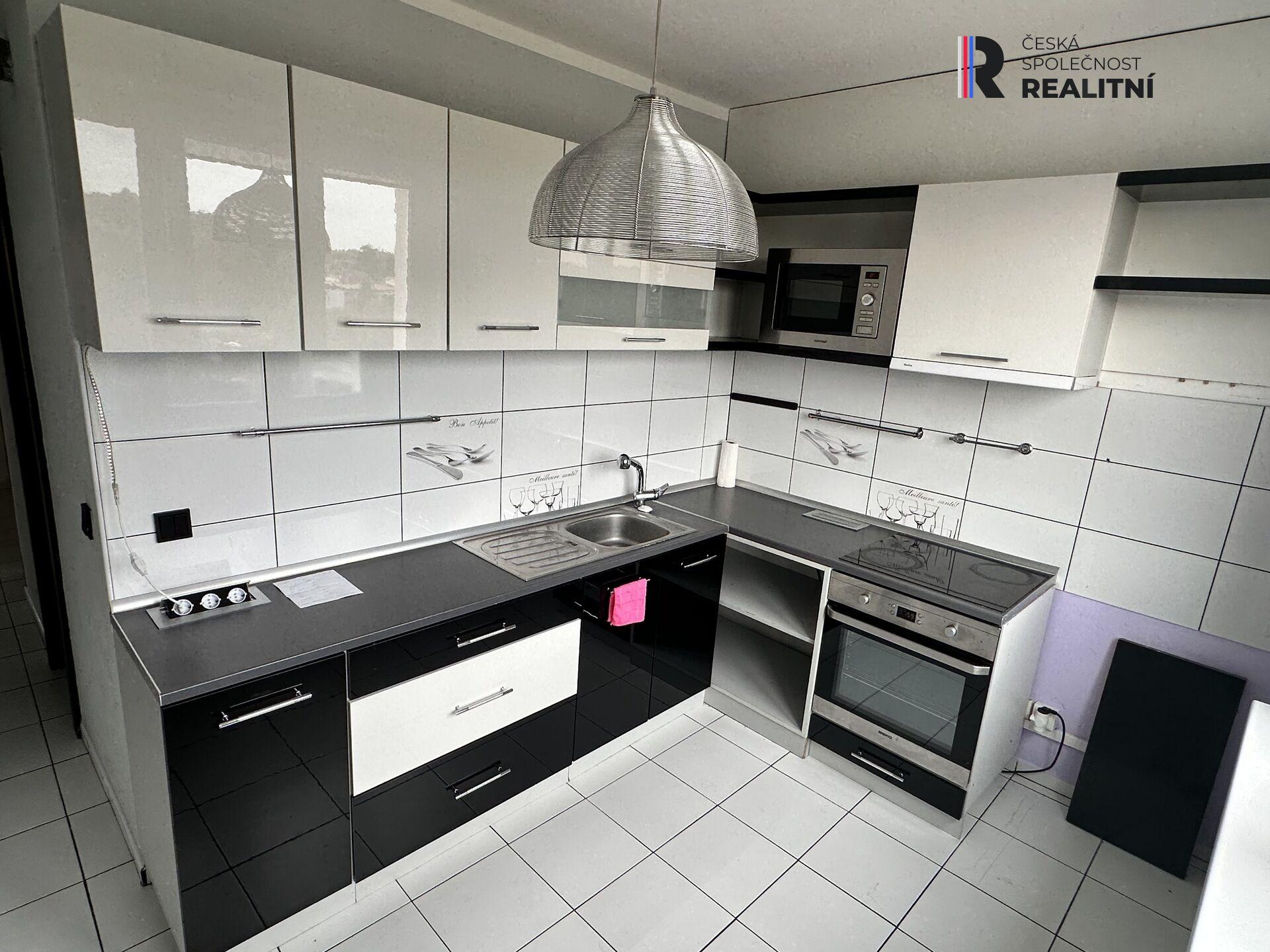 Pronájem bytu 3+1/lodžie, 68m2, Sídliště Míru, Podbořany