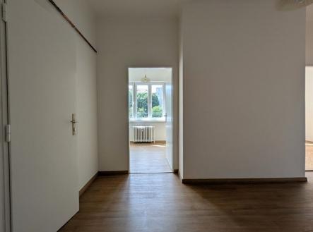Pronájem bytu, 1+1, 59 m²