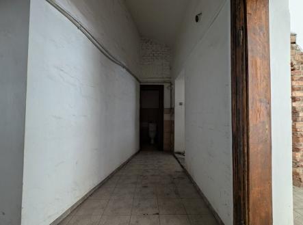 Prodej - obchodní prostor, 81 m²