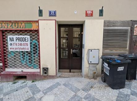 Prodej bytu, 1+1, 61 m²