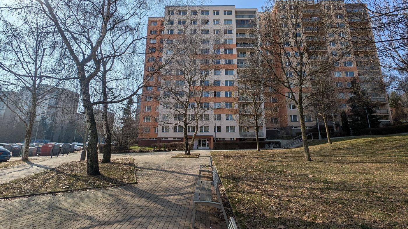 Nájem 2+kk, ul. Ciolkovského 858/8, BJ 11, 41,1 m2