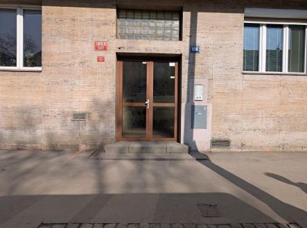 Pronájem bytu, 1+1, 53 m²