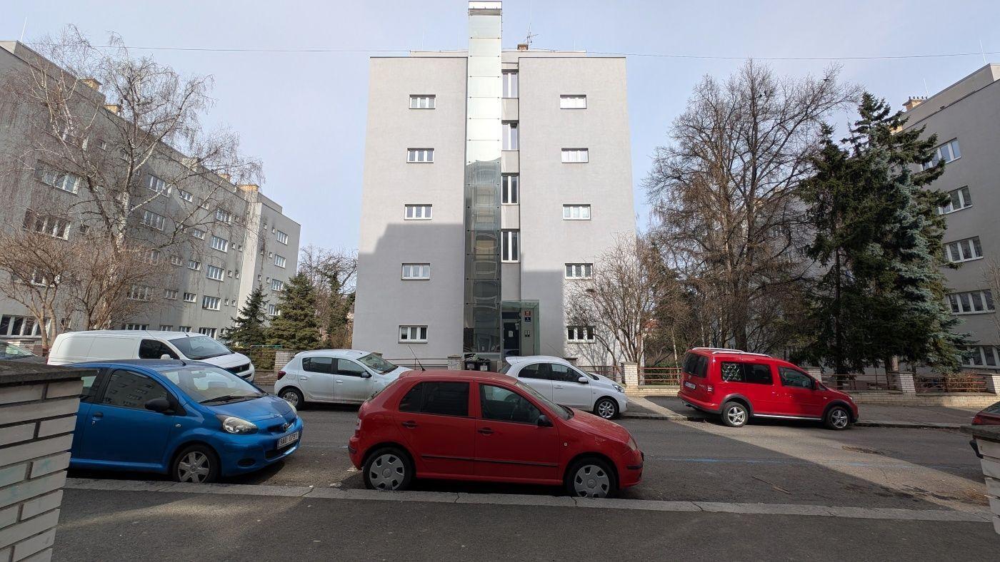 Nájem 1+1, ul. Nad Kajetánkou 42/4, BJ 18, 43,28 m2