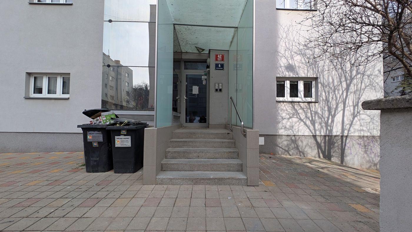 Nájem 1+1, ul. Nad Kajetánkou 42/4, BJ 18, 43,28 m2