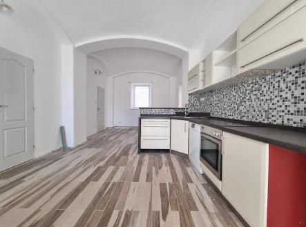 20250908_134713 | Pronájem bytu, 1+1, 66 m²