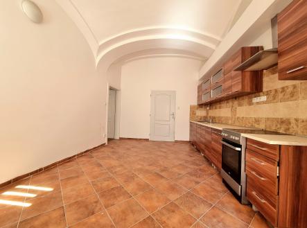 20250908_134216 | Pronájem bytu, 1+1, 57 m²