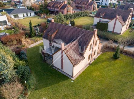 Prodej - dům/vila, 250 m² obrázek