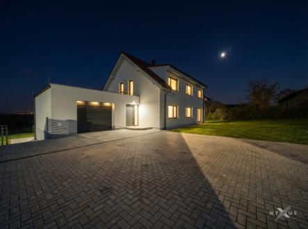 628f1094-9570-432b-b058-ba054e5df630.png | Prodej - dům/vila, 228 m²