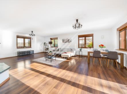 dsc00823-edit.jpg | Prodej - dům/vila, 345 m²