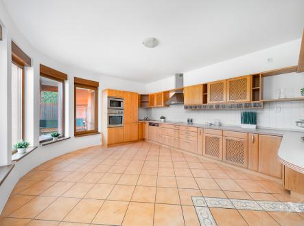 dsc00864-edit.jpg | Prodej - dům/vila, 345 m²