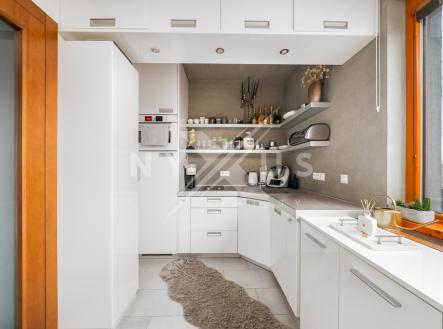 Kuchyňský kout | Pronájem bytu, 1+kk, 42 m²