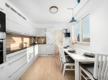 dsc03059-edit-2.jpg | Prodej bytu, 5+kk, 144 m²