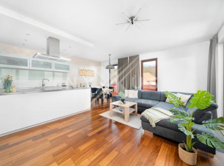 Obývací pokoj se vstupem na terasu | Prodej bytu, 3+kk, 91 m²