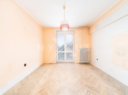 Aktuální stav obývacího pokoje | Prodej bytu, 2+1, 61 m²