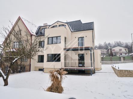 Jižní strana domu | Prodej bytu, 4+kk, 164 m²