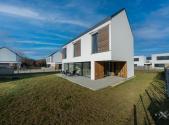 Pronájem - dům/vila, 169 m²