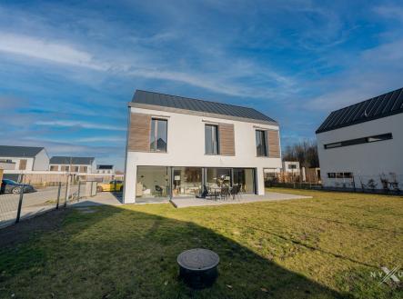 dsc01536-edit-1.jpg | Pronájem - dům/vila, 169 m²