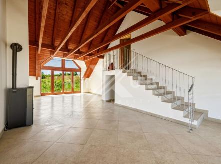 Obývací pokoj (2. NP) | Prodej - dům/vila, 375 m²