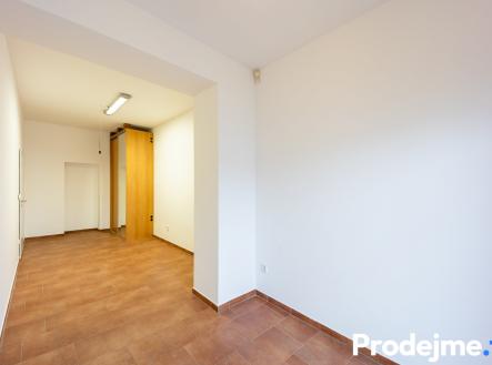 9 | Pronájem - kanceláře, 87 m²