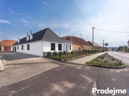 pohled dum | Prodej - dům/vila, 100 m²