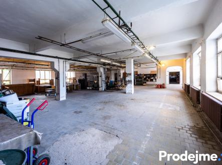 2HALA | Prodej - komerční objekt, výroba, 907 m²