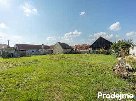 front | Prodej - pozemek pro bydlení, 836 m²