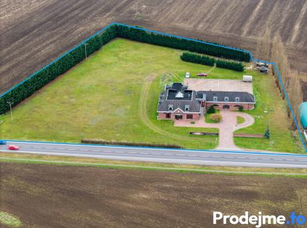 Prodej - komerční objekt, jiný, 824 m² obrázek