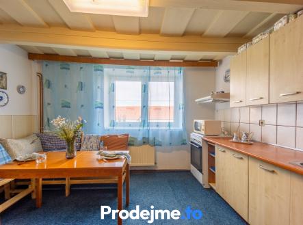 12 kuchyň | Prodej - dům/vila, 135 m²