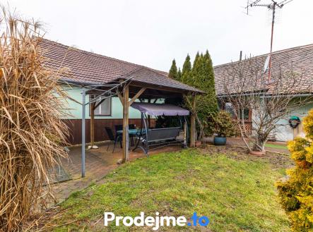 pohled z dvorku | Prodej - dům/vila, 99 m²