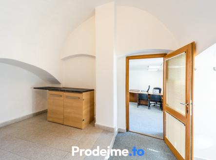 2Z8A7090-HDR | Pronájem - kanceláře, 34 m²